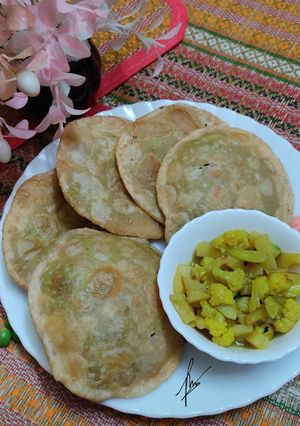 কড়াইশুঁটির কচুরি (koraishutir kochuri recipe in Bengali) রেসিপির প্রধান ছবি