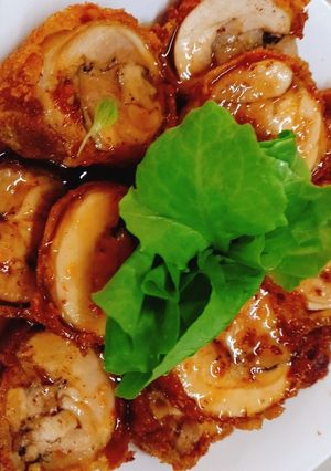 Hình của món Đùi gà cuộn.