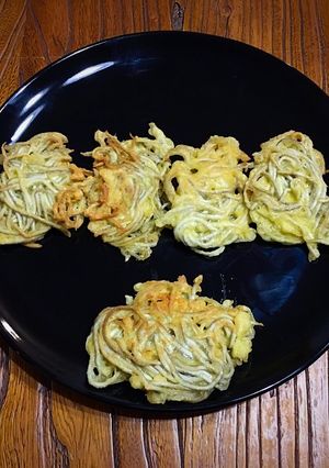 Foto principal de Tortillitas de gulas al ajillo