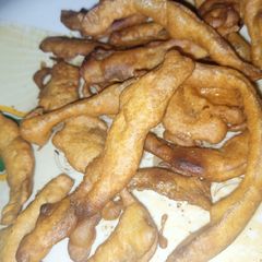 A picture of Potatoes peel snacks.