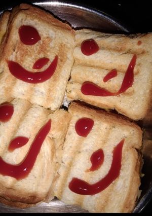 સેન્ડવીચ (Sandwich Recipe In Gujarati) રેસીપી મુખ્ય ફોટો