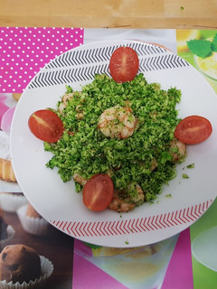 Una foto de Cuscús de brócoli y gambones