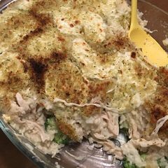A picture of Chicken Broccoli Rice Alfredo Bake.