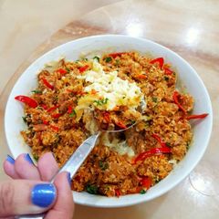 A picture of Fusilli & Cheese with Chilli Tuna.