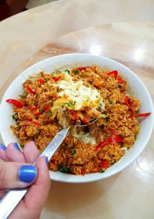 A picture of Fusilli & Cheese with Chilli Tuna.