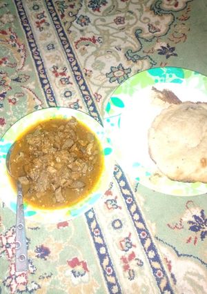 A picture of Gurasa &meat soup.