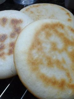 Una foto de Pan en licuadora y sin horno. Apto celíacos, alérgicos al huevo, intolerantes a la lactosa y veganos