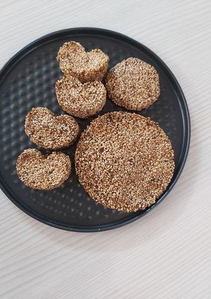 عکسی از دستور کوکی رژیمی فقط با ۲ قلم مواد
