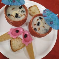 A picture of Black Current and Oats Phirni.