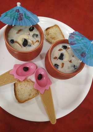 A picture of Black Current and Oats Phirni.