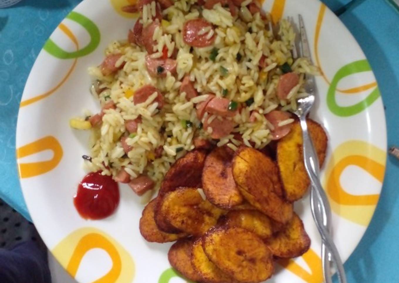 Fried Rice🍚 and plantain 🍌