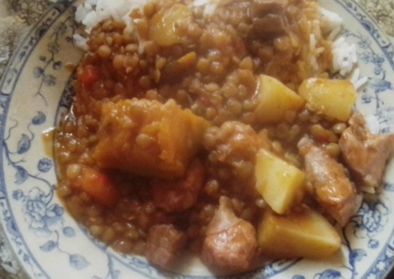 Cazuela de lentejas o guiso como les guste más