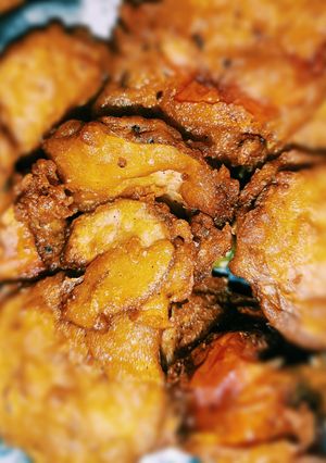 A picture of Aloo pakoda.