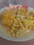 Cocido de garbanzos con pella