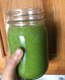 Sinh tố chuối, thơm và rau bina