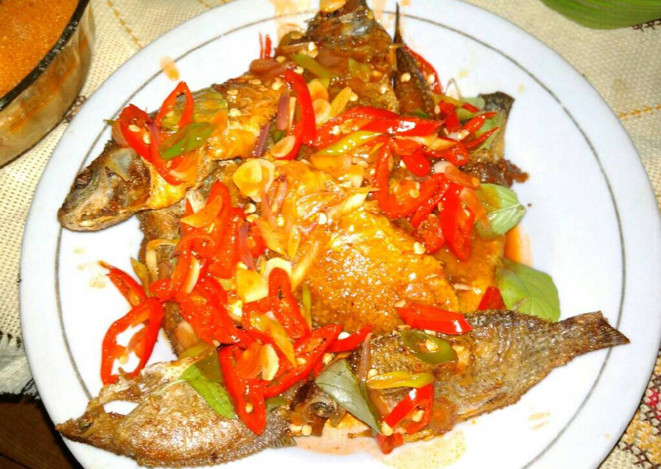 Cara Gampang Membuat Ikan mujair saus rica2 yang Menggugah Selera