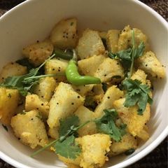 A picture of Masala idli.