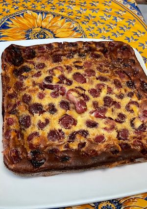 Une photo de Clafoutis aux cerises et vanille