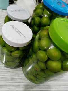عکسی از دستور ترشی گوجه سبز