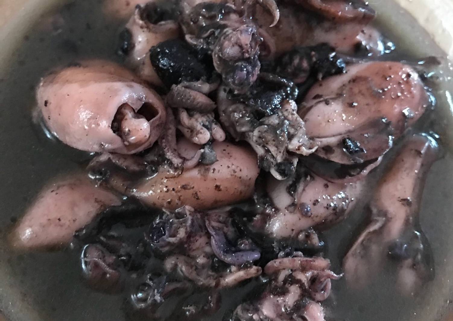 Resep Cumi masak hitam oleh ulayya - Cookpad