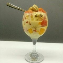 A picture of Mixed Fruit Custard.