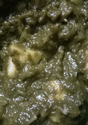 A picture of Palak paneer.