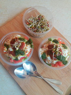 A picture of Tangy  Sprout salad.