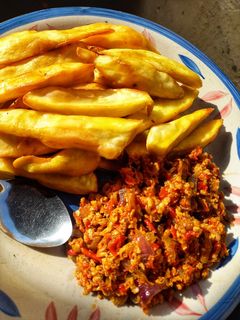 Soyayyen dankali da egg sauce ainihin hoton girkin