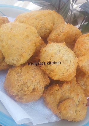 A picture of Oil based crunchy Nigerian buns.