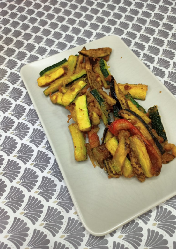 Una foto de Verduras en tempura con miel
