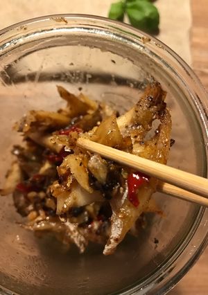 Hình của món Cá bã trầu rim mặn ngọt.