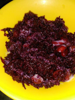 A picture of Beet root halwa.