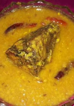 মাছের মাথা দিয়ে মুগের ডাল (macher matha diye mug dal recipe in bengali) রেসিপির প্রধান ছবি
