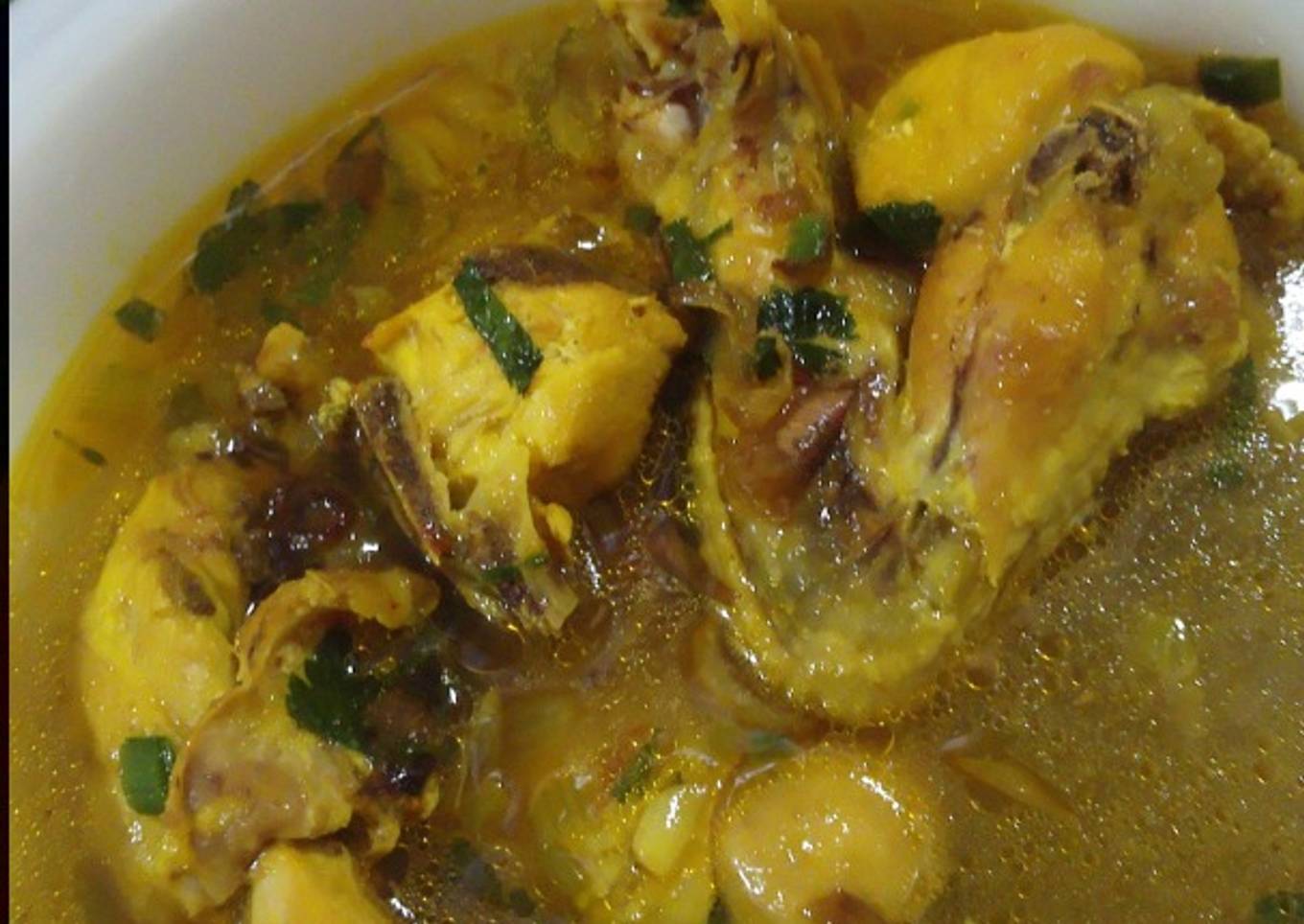 Sop ayam kuah kuning