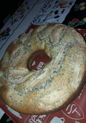 Una foto de Budín de amapolas y peras