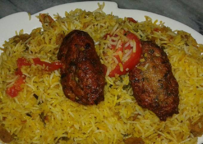 Recipe of Quick Reshmi biryani