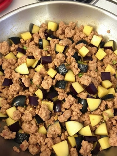 Una foto de Picadillo de chorizo con berenjena