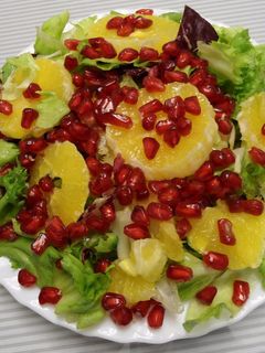 Una foto de Ensalada con granada