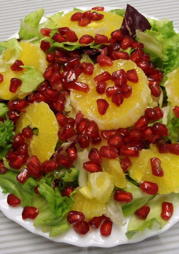 Una foto de Ensalada con granada