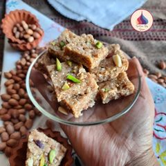 A picture of Sing Pak (peanut bars).