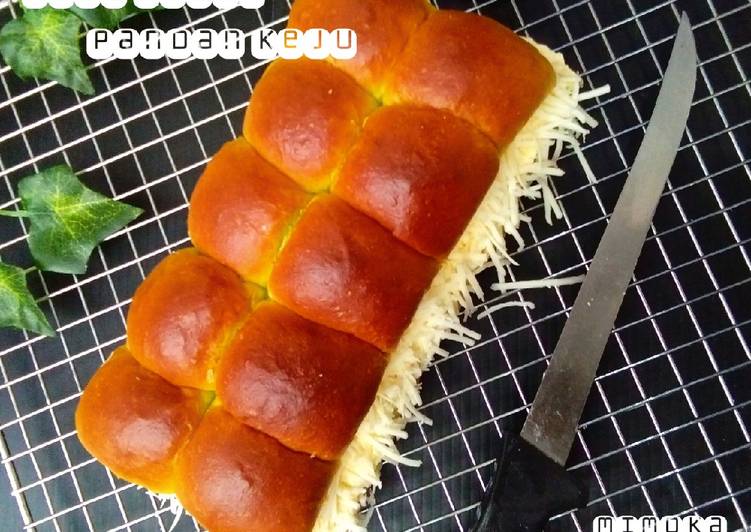 Resep masakan Roti sobek pandan keju | Cara Membuat Roti sobek pandan keju Yang Sedap