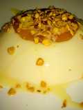 Flan tres leches cobertura de mermelada de melocotones con semillas tostadas de soja!💕