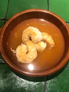 Una foto de Camarones en salsa agridulce