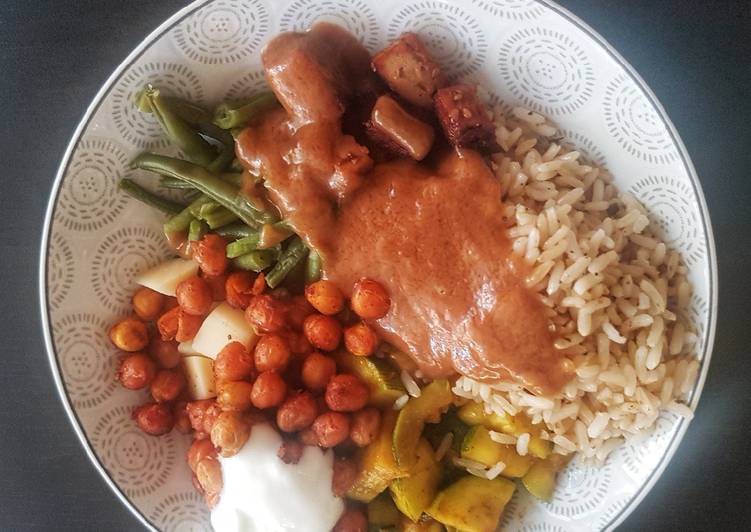 Manière simple pour faire Fait maison Buddha bowl (végétarien)