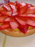 Crostata alle fragole e crema pasticcera