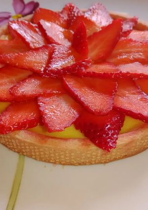 Foto di Crostata alle fragole e crema pasticcera