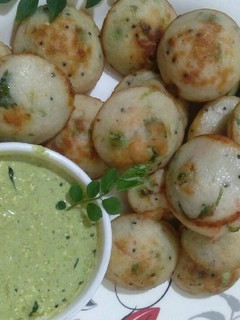 वेजिटेबल अप्पम (Vegetable appam recipe in Hindi) रेसिपी मुख्य फोटो