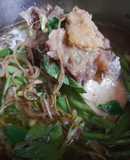 Canh xương bò nấu rau muống bắp chuối