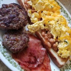 A picture of "Beans on Toast" Breakfast.