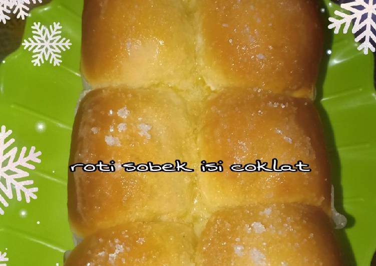 Roti sobek lembut isi coklat
